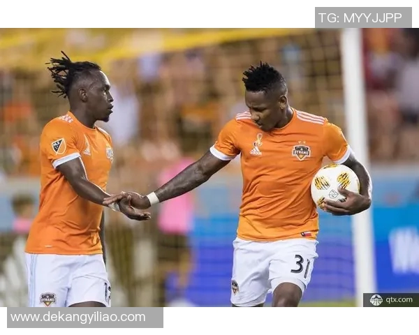 休斯顿迪纳摩对阵洛杉矶全场比赛精彩直播与战报分析